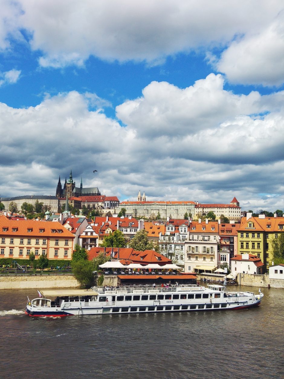 8 miejsc, które warto „zaliczyć” w Pradze podczas majowego weekendu